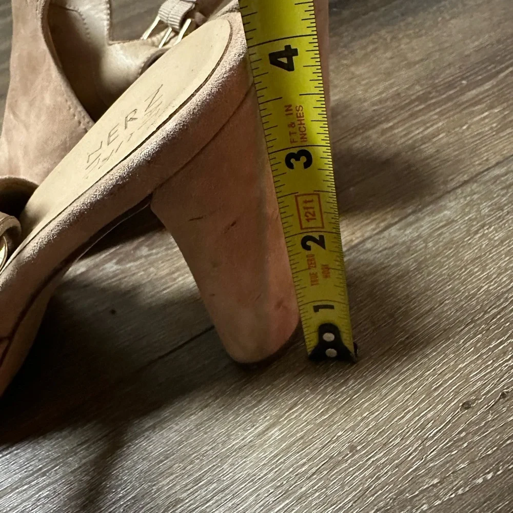 Neutral heels - Picture 7 of 7